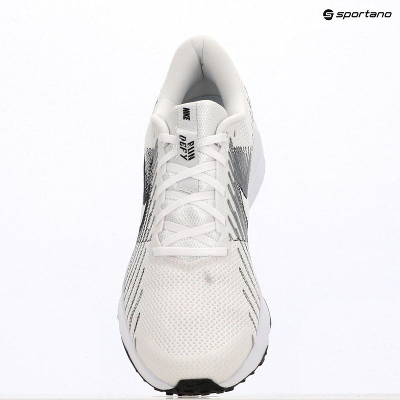 Pánské běžecké boty Nike Run Defy white/black 6
