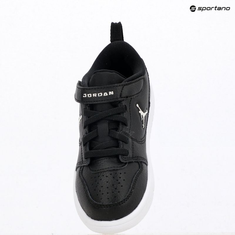 Dětské boty do vody  Jordan Court Connect Low black/white 6