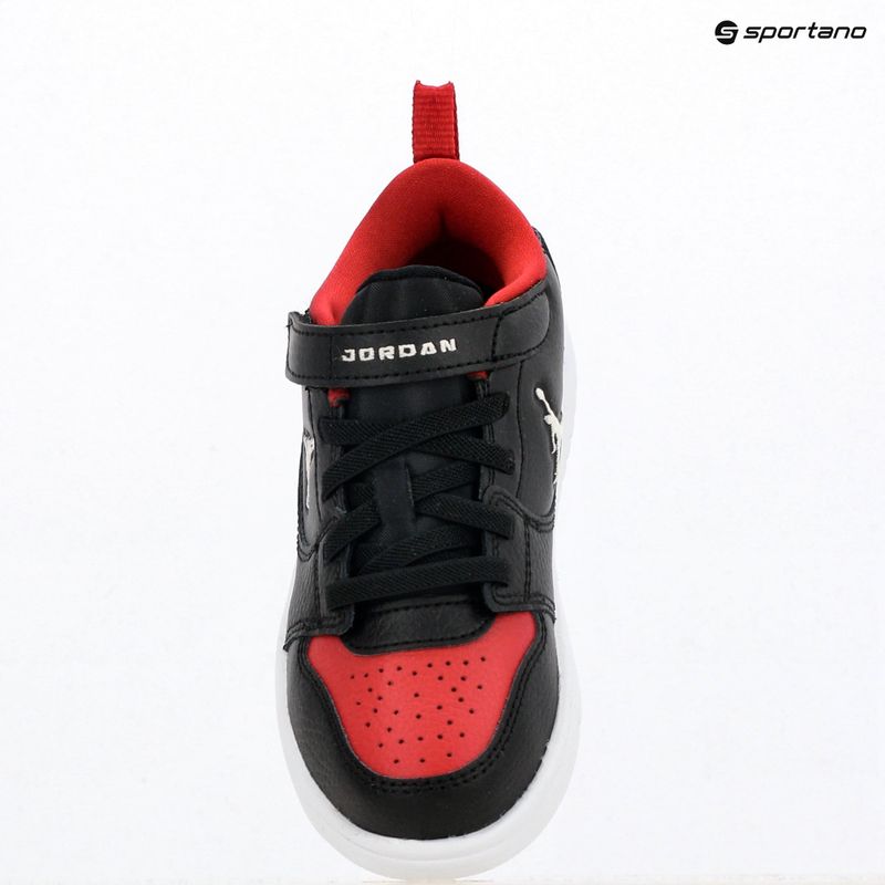 Dětské boty do vody Jordan Court Connect Low black/gym red/white 6