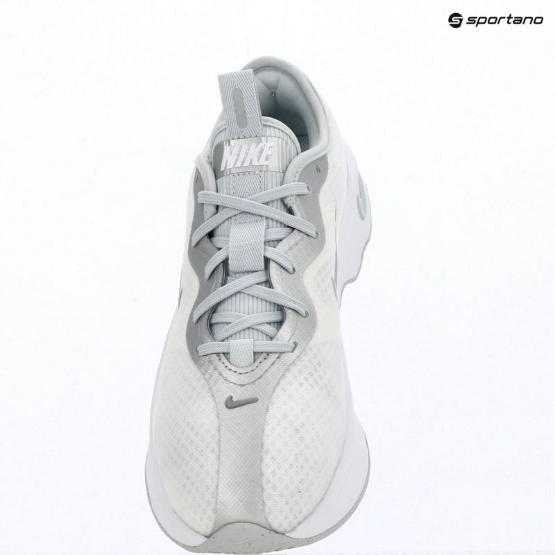 Dámské boty Nike Motiva 2 white/pure platinum/metallic silver 10