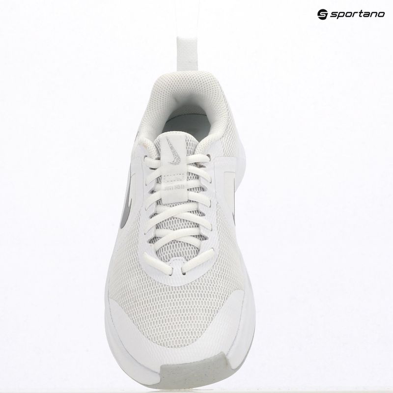 Dámské tréninkové boty Nike MC Trainer 3 white/photon dust/metallic platinum 10