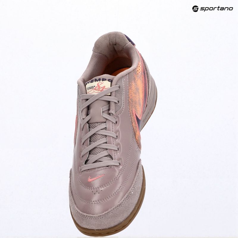 Pánské kopačky Nike Tiempo Streetgato PRM IC light violet ore/gum dark brown/peony 10