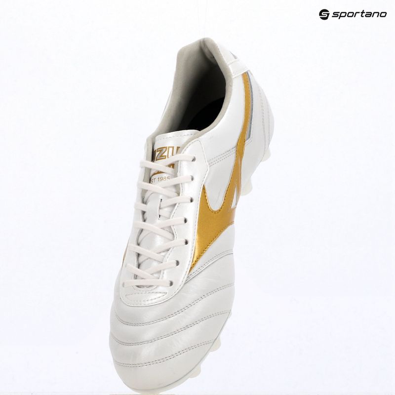 Kopačky Mizuno Morelia II Elite FG white/football gold/galaxy silver 12