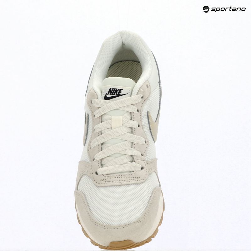 Dámské boty Nike MD Runner 2 SE coconut milk/black/linen/sail 14