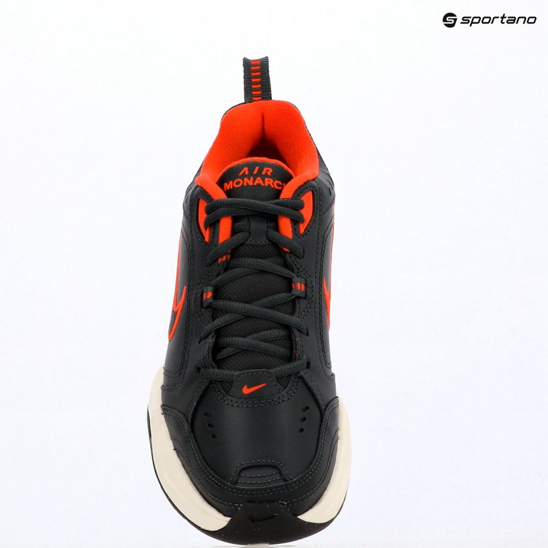 Pánské tréningové boty Nike Air Monarch IV dark smoke grey/picante red/black 13