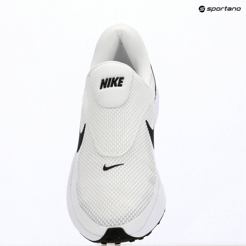 Pánské běžecké boty Nike Revolution 8 EasyOn white/wolf grey/black 9