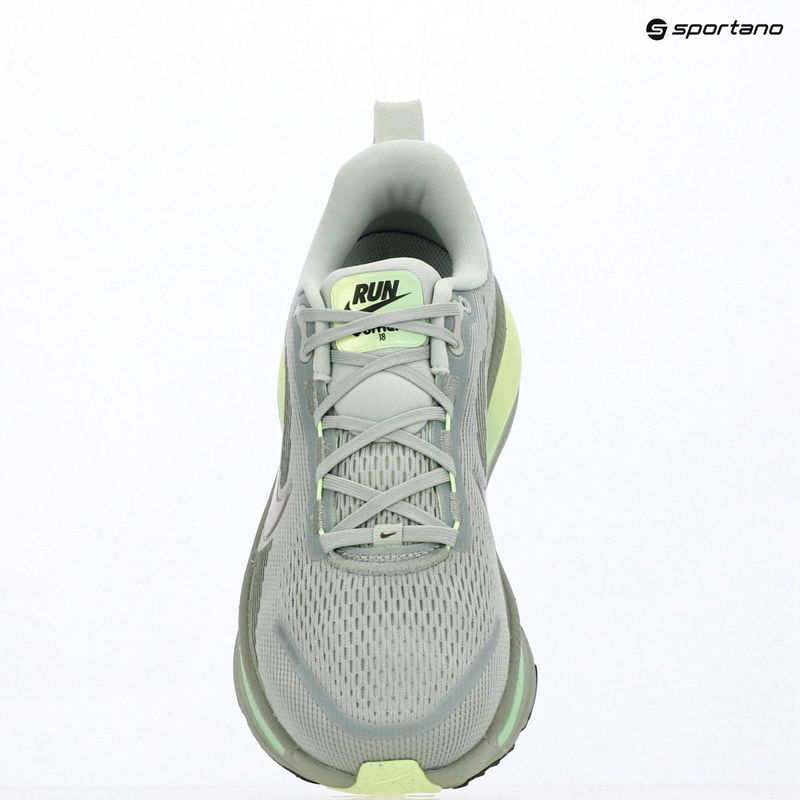 Pánské běžecké boty Nike Vomero 18 light silver/barely volt/college grey 14