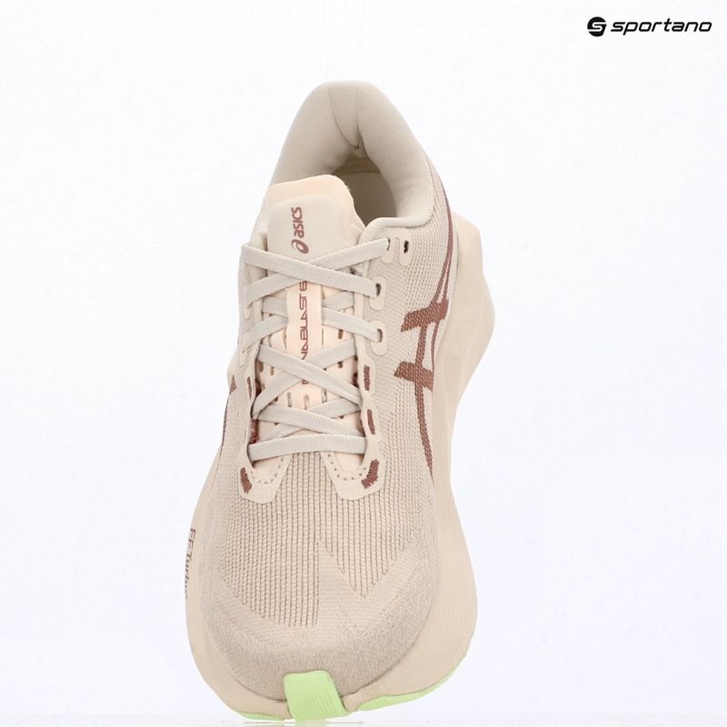 Dámské běžecké boty ASICS Novablast 6 rose dust/illuminate yellow 9
