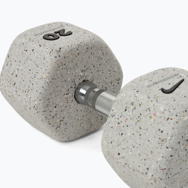Pogumovaná činka Nike Strength Grind Hex Dumbbell 20 kg wolf grey 4