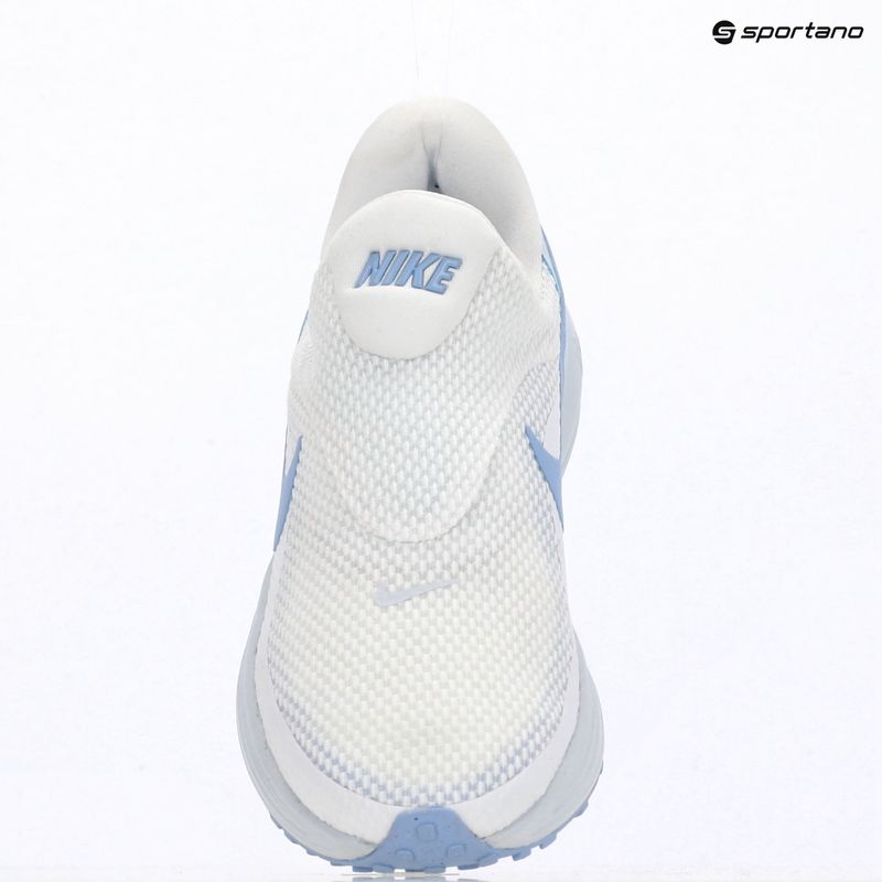 Dámské běžecké boty Nike Revolution 8 EasyOn white/football grey/aluminum 6