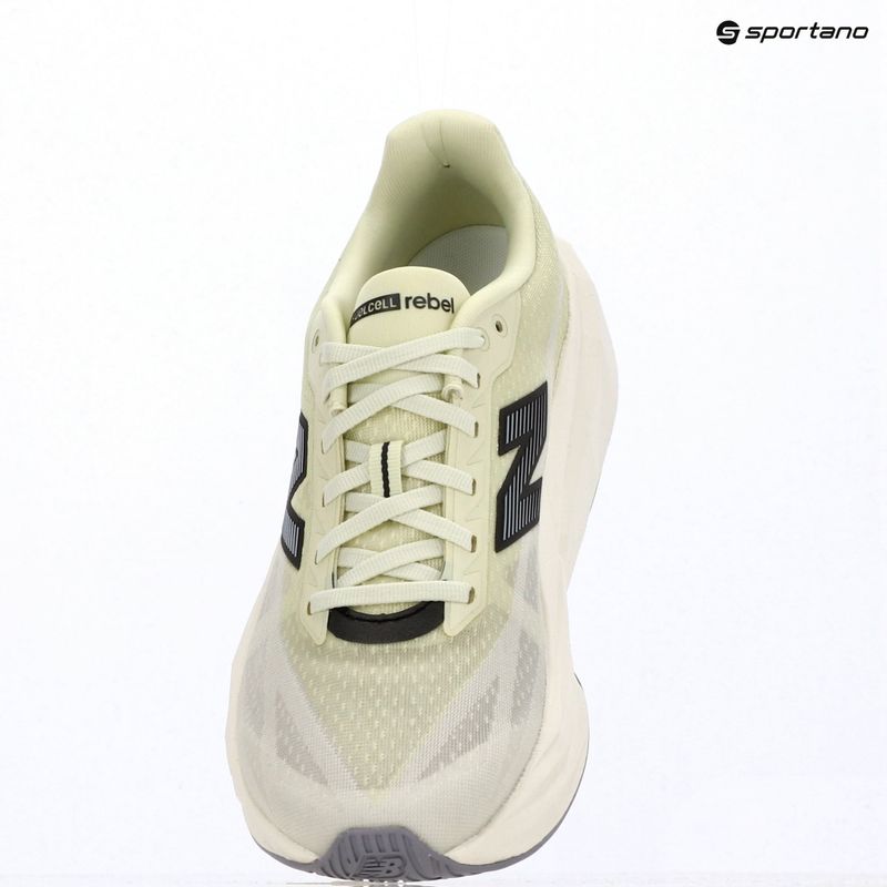 Pánské běžecké boty New Balance FuelCell Rebel V5 pistachio butter/digital mist 9