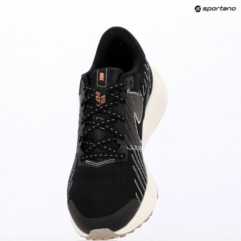 Dámské běžecké boty Nike Run Defy black/sail/phantom/metallic rose gold 14