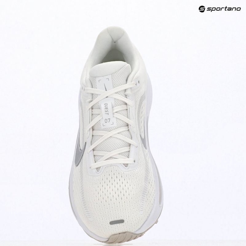 Dámské běžecké boty Nike Quest 7 white/vast grey/vast grey/wolf grey 10