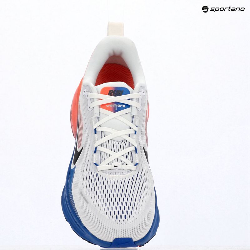 Pánské běžecké boty Nike Vomero 18 white/racer blue/atomic pink/black 10
