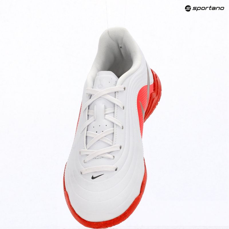 Dětské kopačky Nike Jr. Tiempo Maestro Club white/bright crimson/blur 15