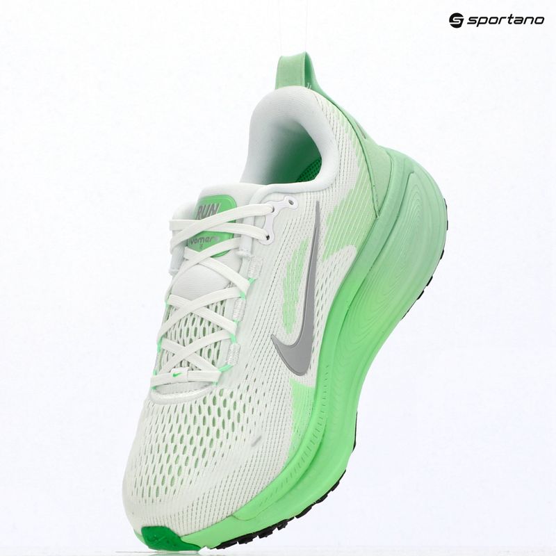 Dámské běžecké boty Nike Vomero 18 white/illusion green/metallic silver 18