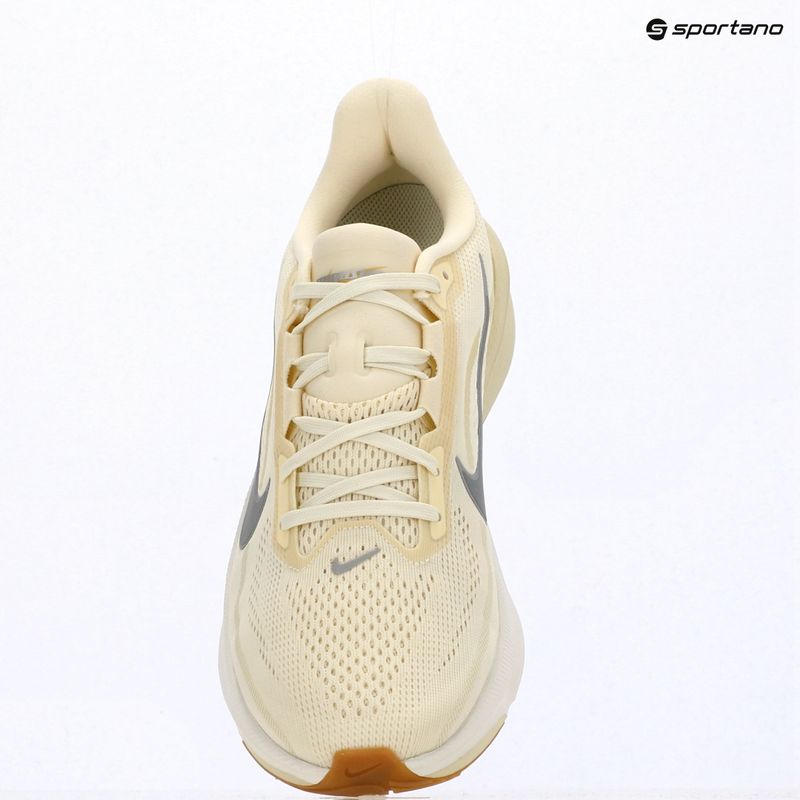 Pánské běžecké boty Nike Pegasus 42 coconut milk/light khaki/metallic silver 15