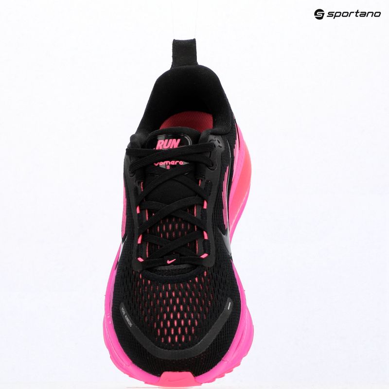 Dámské běžecké boty Nike Vomero 18 black/hyper pink/laser crimson/black 17