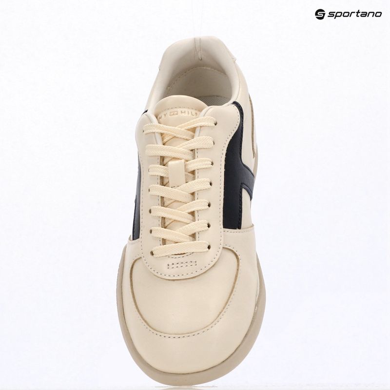 Dámské boty Tommy Hilfiger Retro Low Runner cream 9