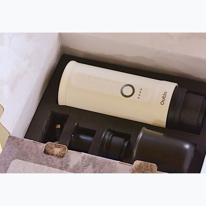 Přenosný kávovar OutIn Nano Portable Espresso peal white 5