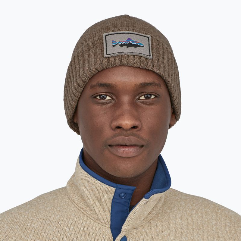 Patagonia Brodeo Beanie fitz roy trout patch/ash tan trekingová čepice 7