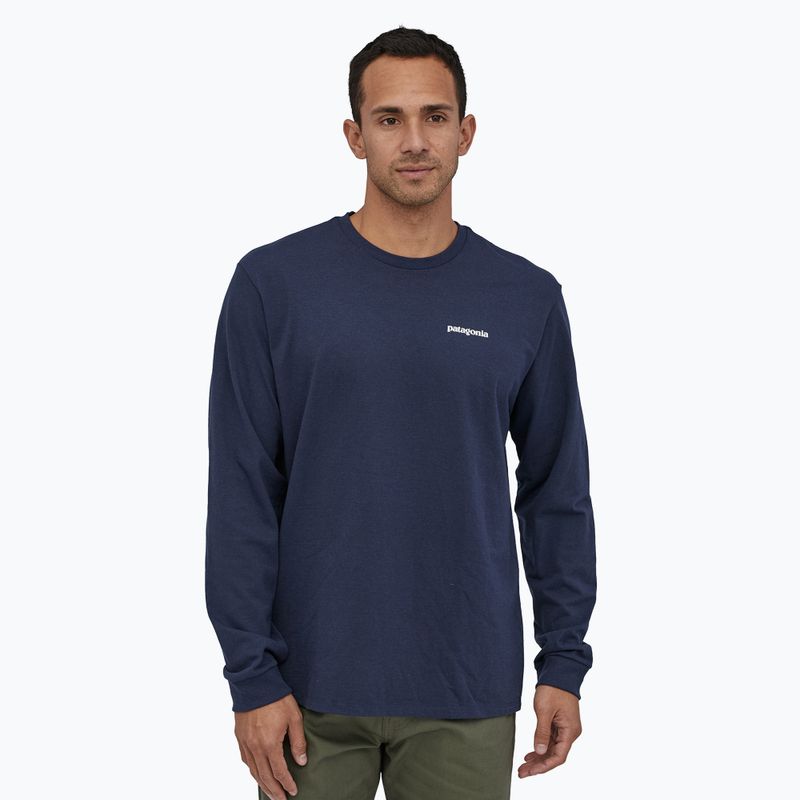 Pánské trekové tričko longsleeve Patagonia P-6 Logo Responsibili classic navy