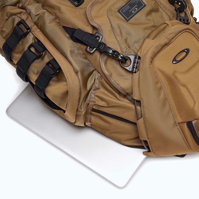 Turistický batoh Oakley Kitchen Sink 34 l total coyote 4