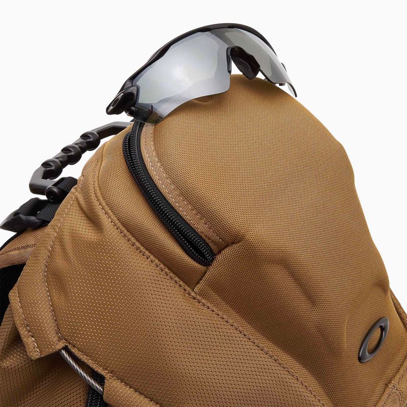 Turistický batoh Oakley Kitchen Sink 34 l total coyote 6