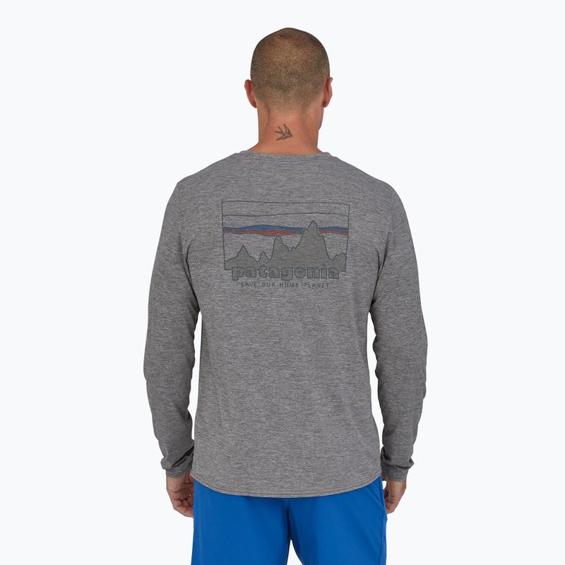 Pánské tričko Patagonia Cap Cool Daily Graphic 73 Longsleeve skyline/feather grey  2