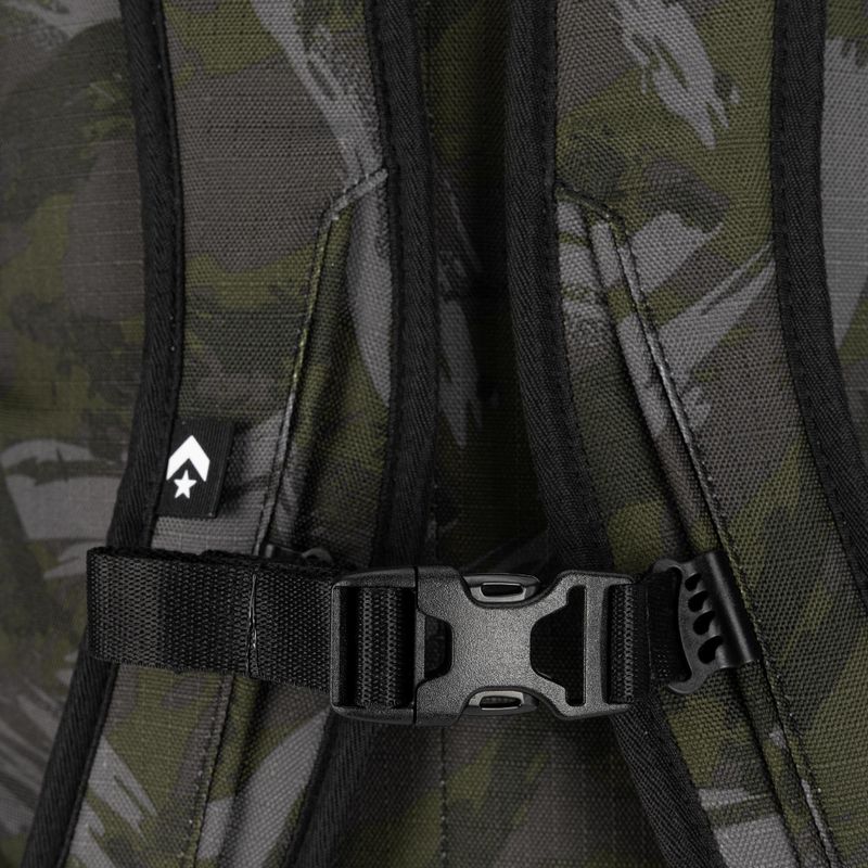 Batoh Converse Camo Utility paint camo/cave green 7