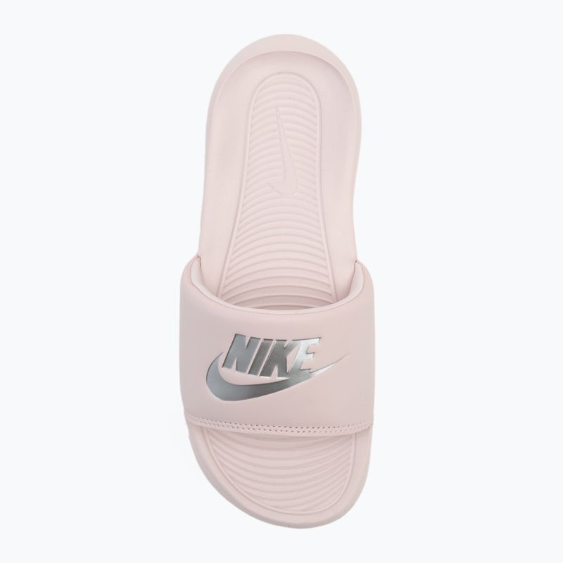 Dámské nazouváky Nike Victori One Slide barely rose/barely rose/metallic silver 5