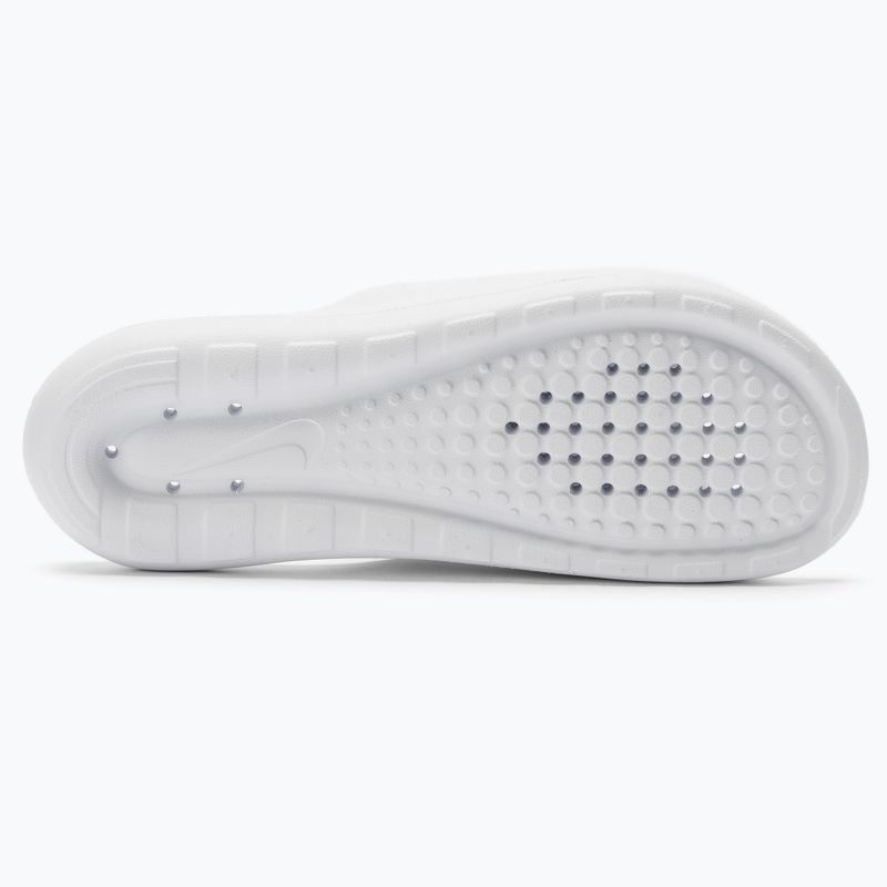 Pánské nazouváky Nike Victori One Shower Slide bílé CZ5478-100 4