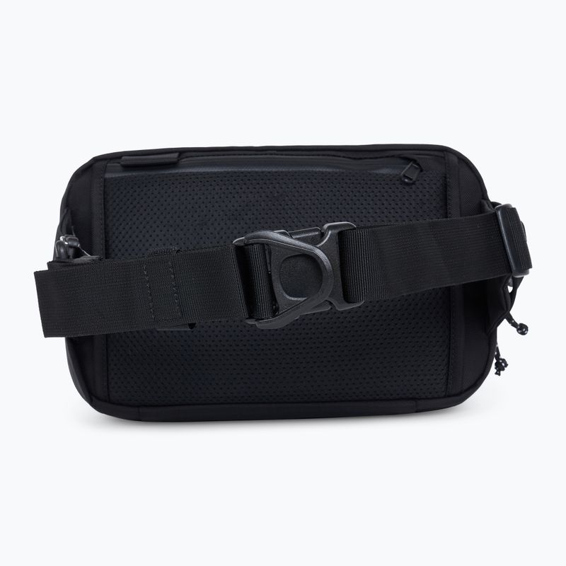 Ledvinka Dakine Motive Sling 3,5 l black ballistic 3