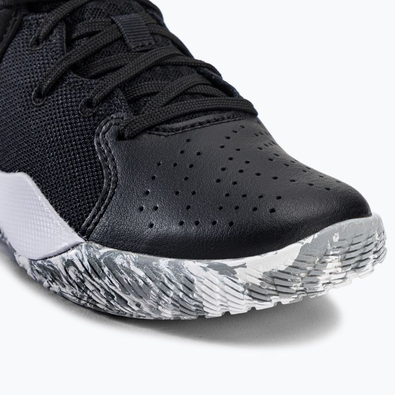 Dětske basketbalové boty Under Armour GS Jet '21 001 černo-bílý UAR-3024794001-001-4.5 7