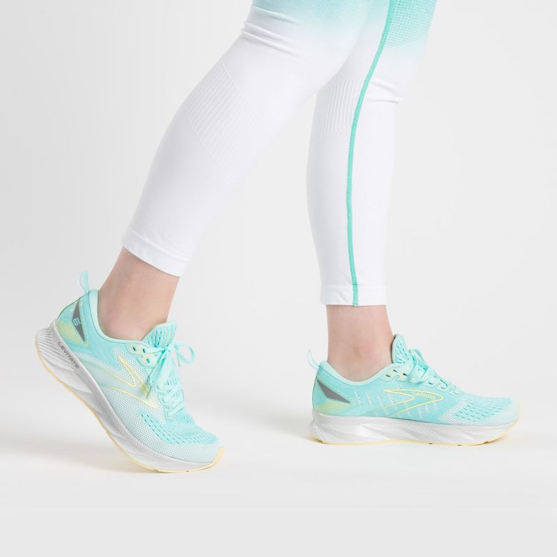Brooks Levitate 6 dámské běžecké boty zelené 1203831B483 2