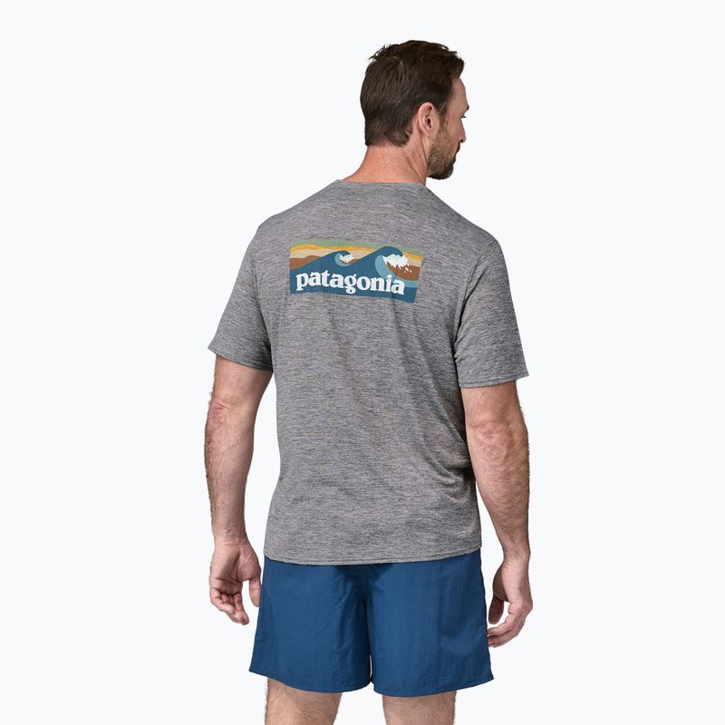 Pánské tričko Patagonia Cap Cool Daily Graphic Shirt Waters boardshort logo abalone blue/grey 2