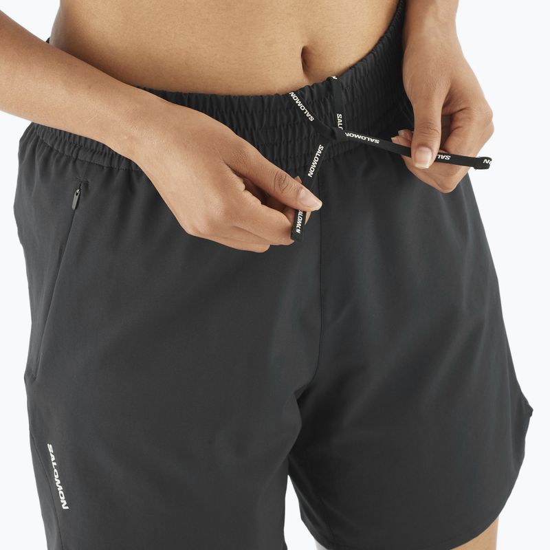 Dámské běžecké šortky Salomon SHAKEout Core 6" deep black 3