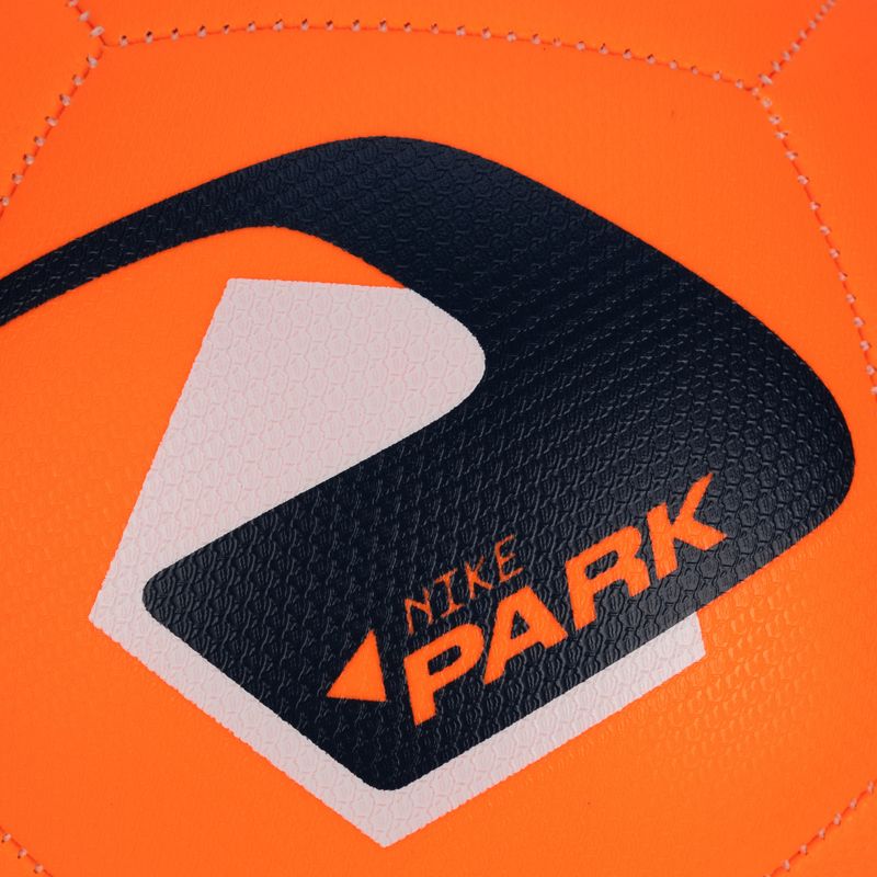 Fotbalový míč Nike Park Team 2.0 DN3607-803 velikost 3 2