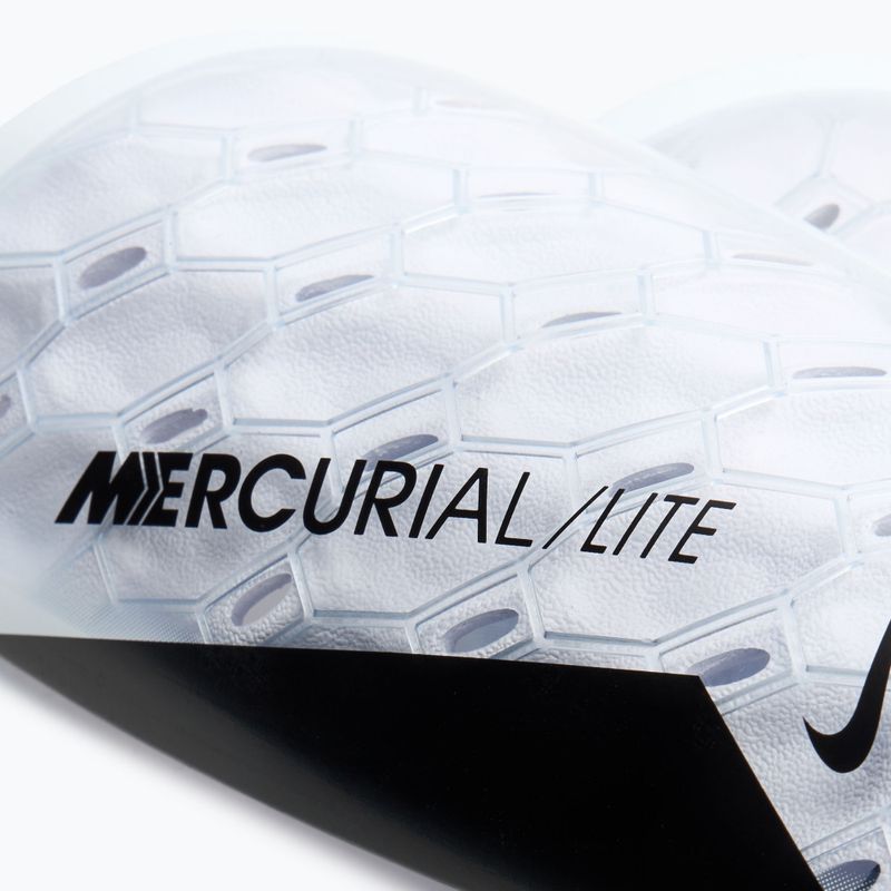 Fotbalové chrániče Nike Mercurial Lite white/white/black 4