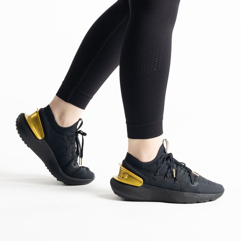 Dámské běžecké boty Under Armour HOVR Phantom 3 Mtlc black 3025521 2
