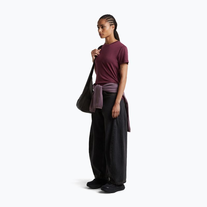 Dámské trekové tričko icebreaker Merino 150 Tech Lite III dark berry 2