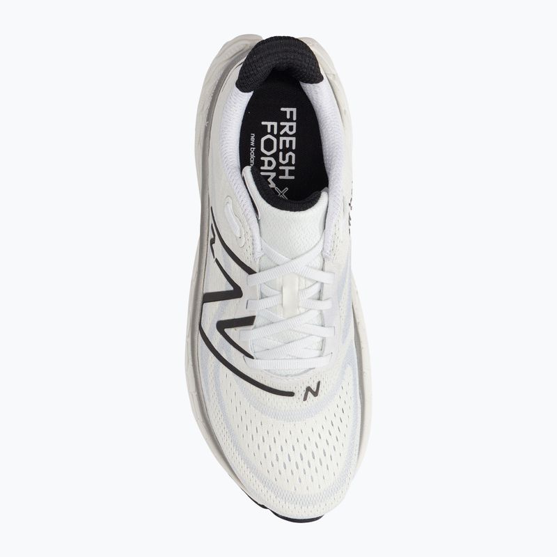 Pánské běžecké boty New Balance WMOREV4 bílé NBMMORCW4 6