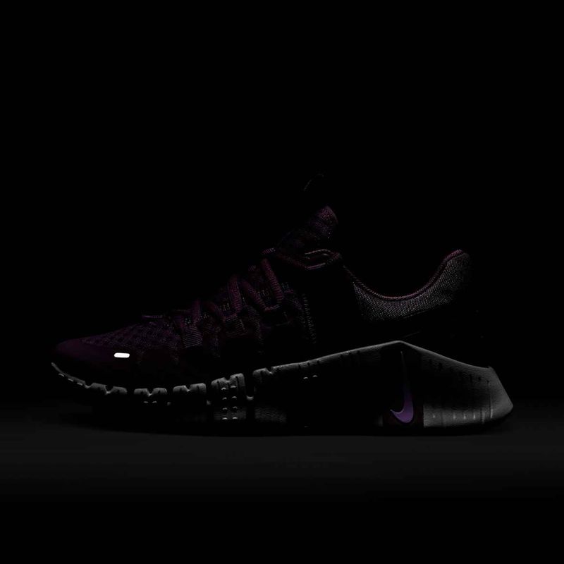 Dámské tréninkové boty Nike Free Metcon 5 violet dust/plum eclipse/rush fuchsia 8