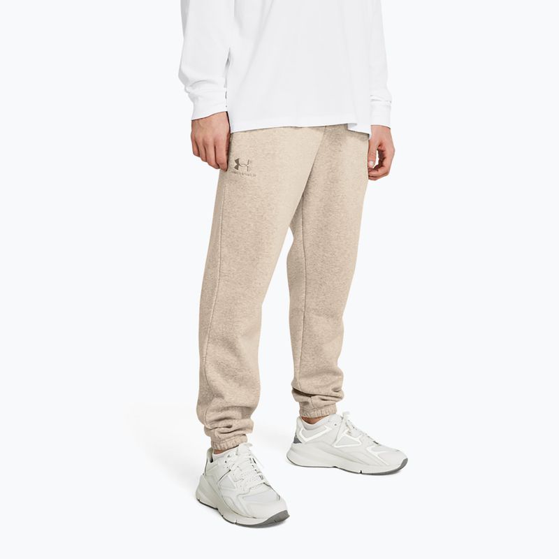 Pánské sportovní kalhoty  Under Armour Essential Fleece Joggers timberwolf taupe light hthr/timberwolf taupe