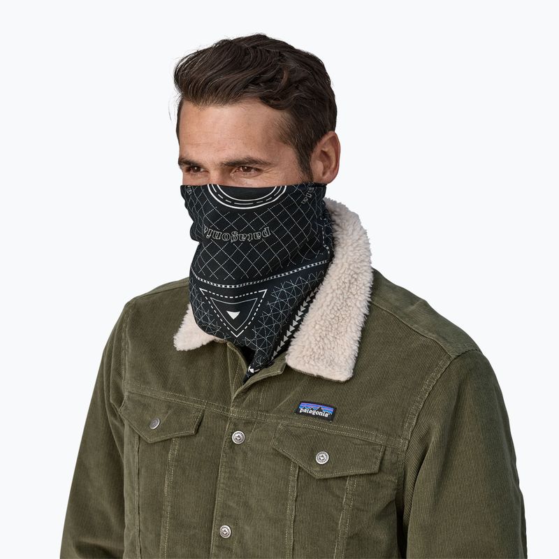 Šátek multifunkční Patagonia Bandana mountain grid/black  3