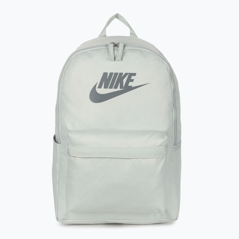 Batoh Nike Heritage 25 l light silver/smoke grey