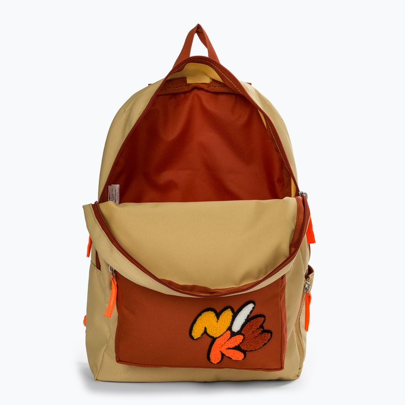 Dětský městský batoh Nike Classic 16 l sesame/burnt sunrise/total orange 4