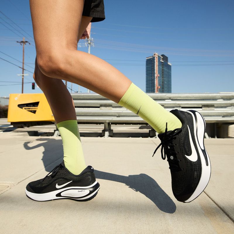 Dámské běžecké boty Nike Journey Run black/white 10