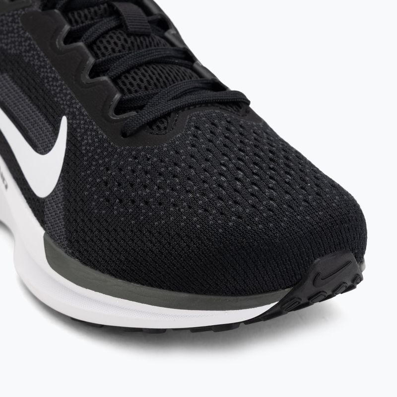 Dámské běžecké boty  Nike Winflo 11 black/white 7