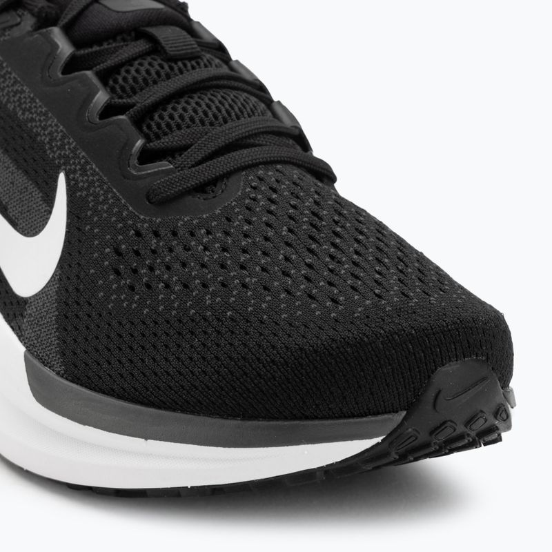 Pánské běžecké boty Nike Winflo 11 black / white / anthracite / cool grey 7